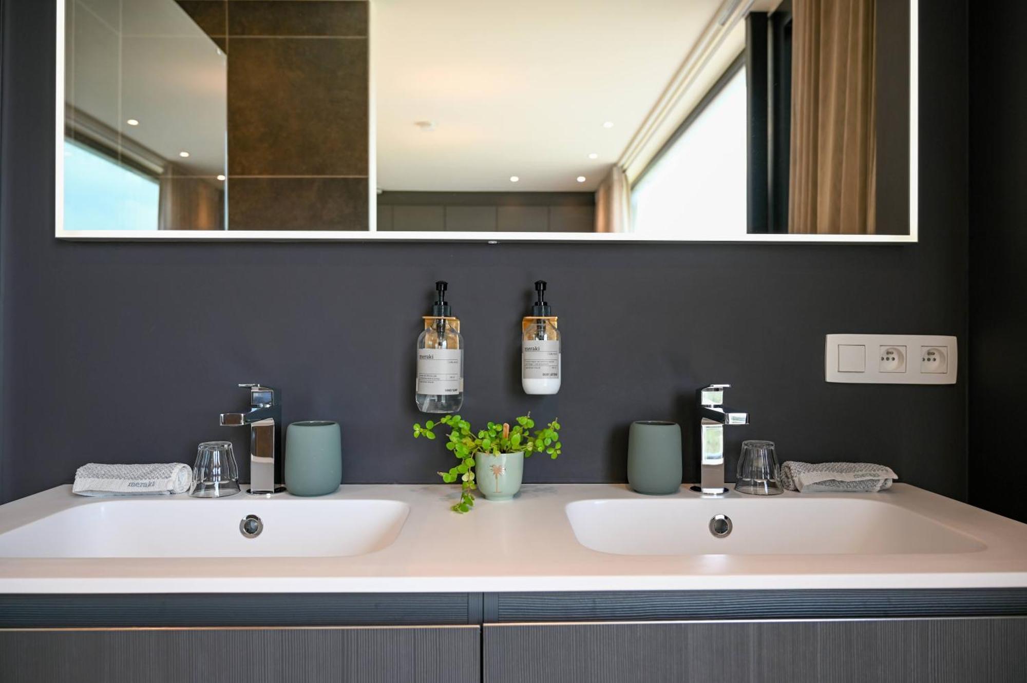 ברוז' Penthouse La Naturale Zeezicht מראה חיצוני תמונה